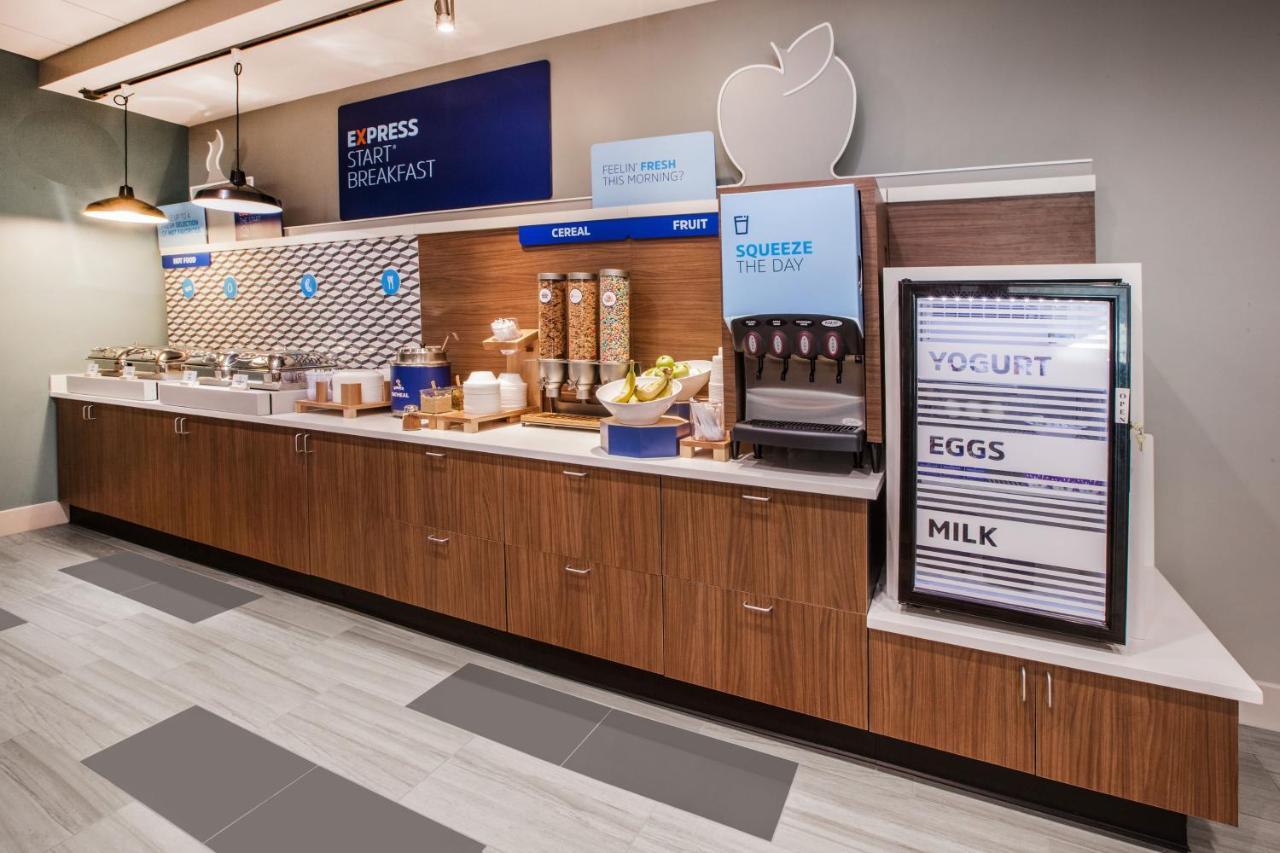 Holiday Inn Express Houston-Alvin By Ihg Dış mekan fotoğraf