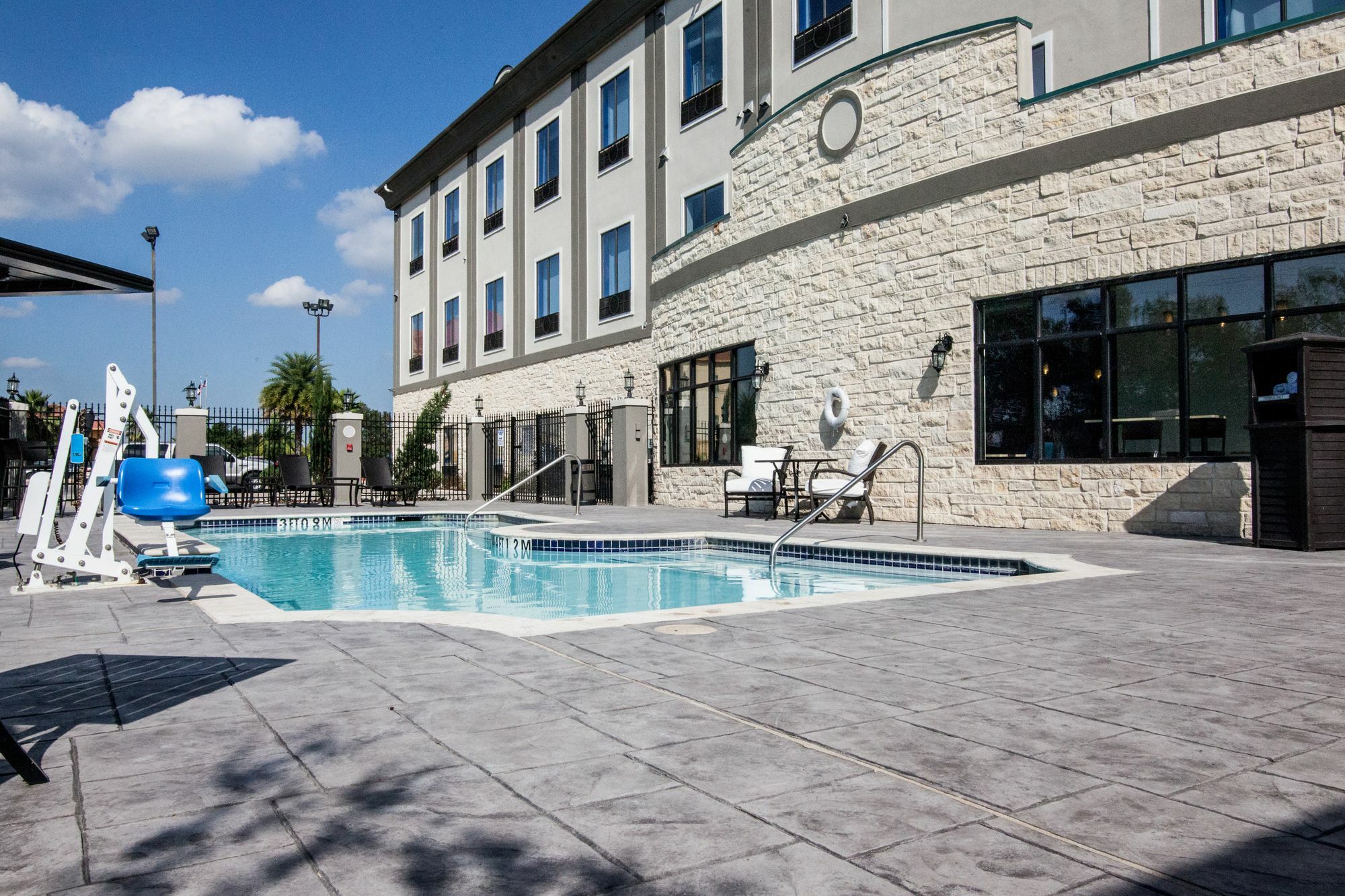 Holiday Inn Express Houston-Alvin By Ihg Dış mekan fotoğraf