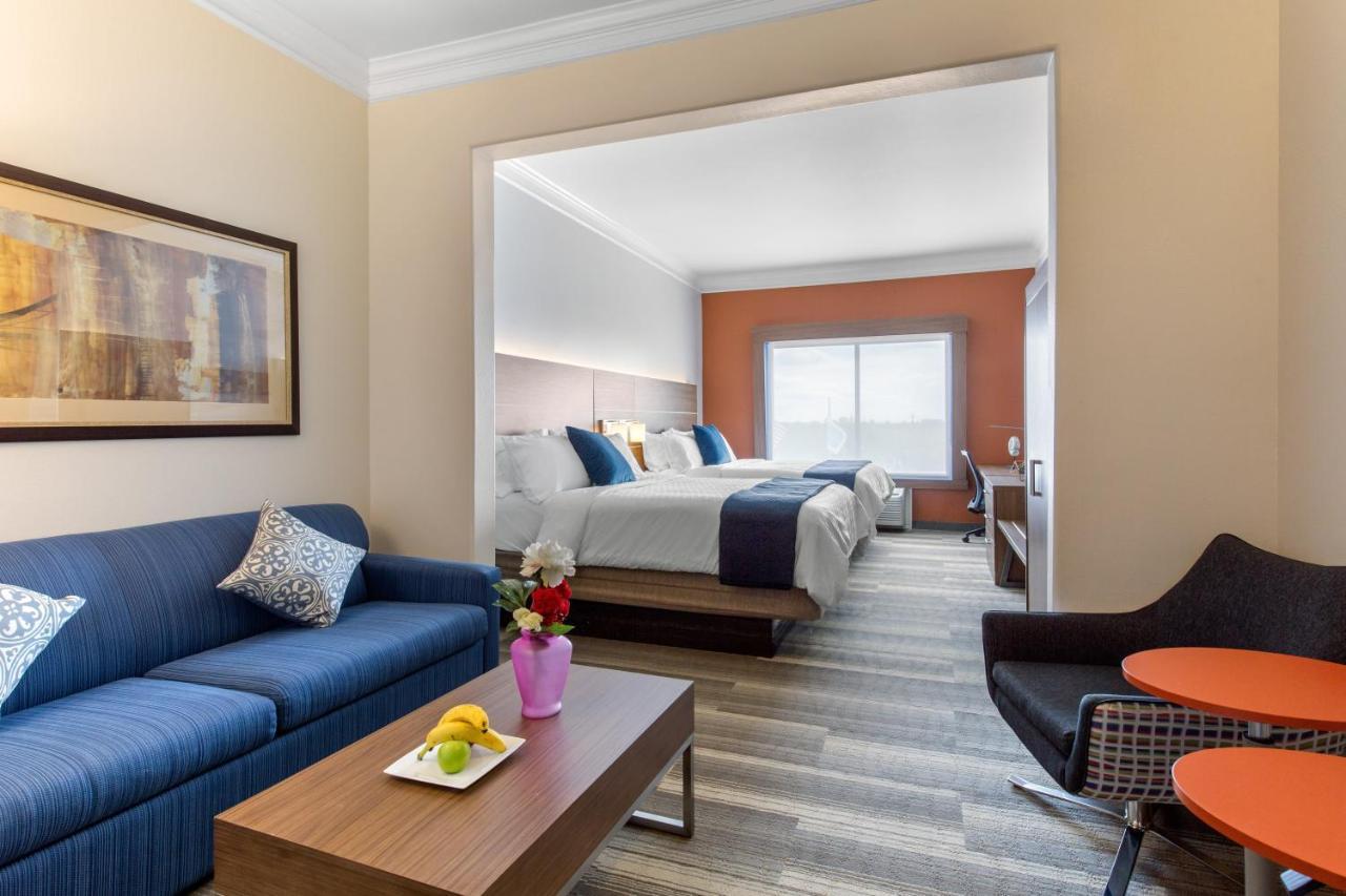 Holiday Inn Express Houston-Alvin By Ihg Dış mekan fotoğraf