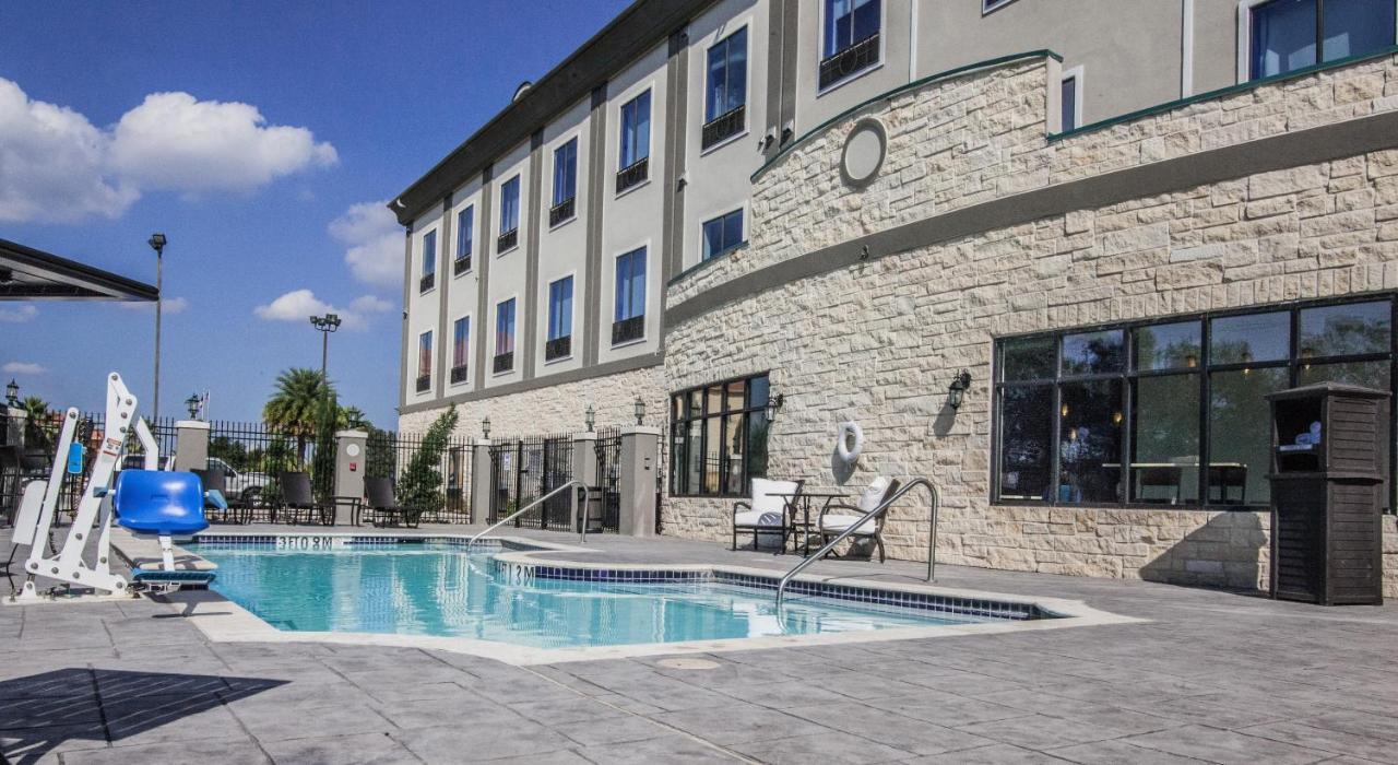 Holiday Inn Express Houston-Alvin By Ihg Dış mekan fotoğraf
